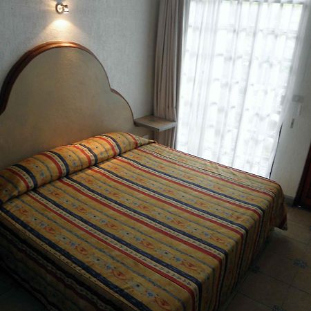 טפצ'ולה Hotel Fenix מראה חיצוני תמונה