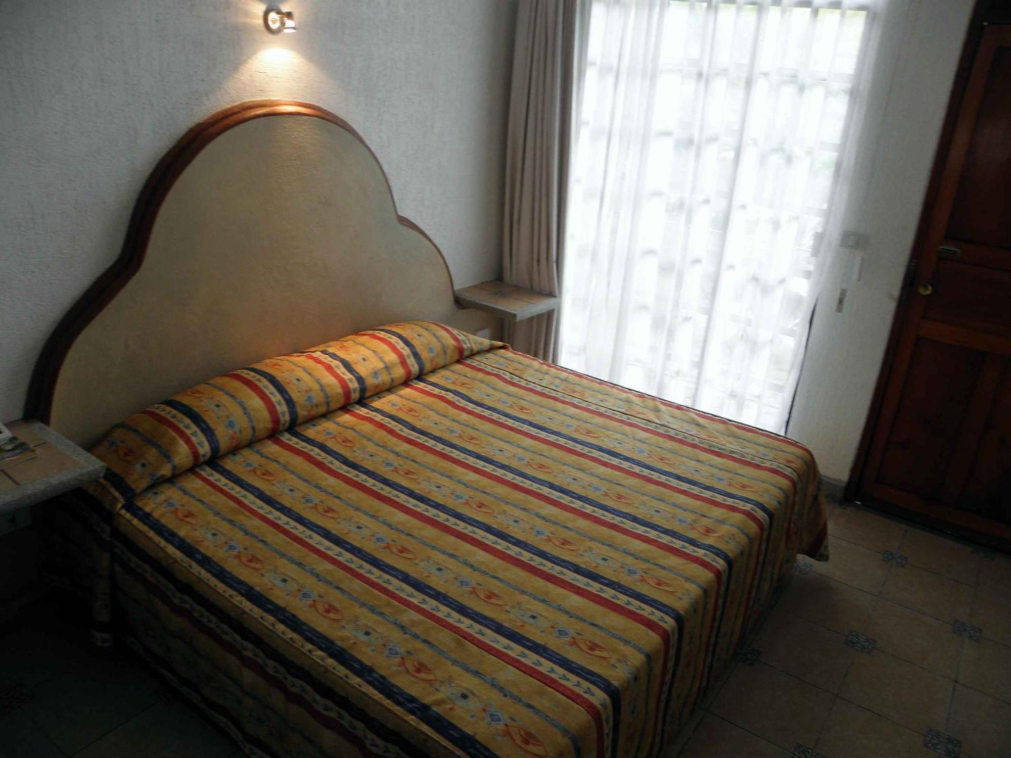 טפצ'ולה Hotel Fenix מראה חיצוני תמונה