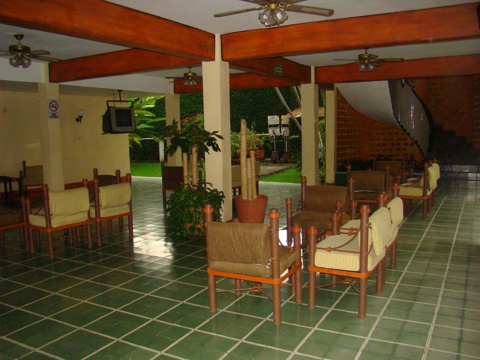 טפצ'ולה Hotel Fenix מראה חיצוני תמונה