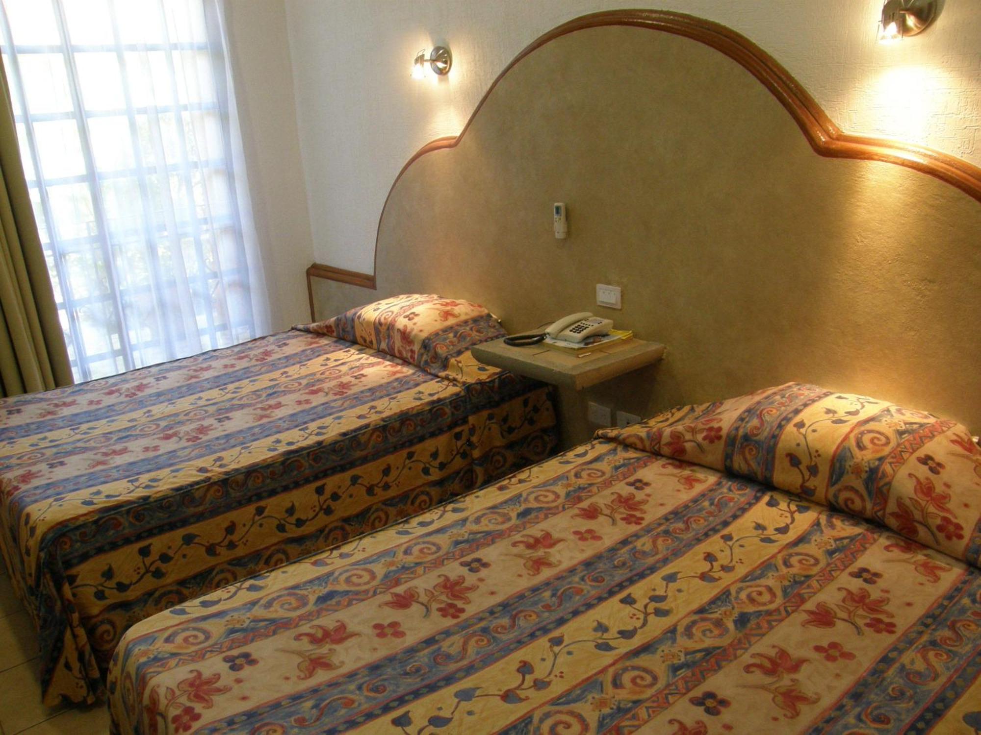 טפצ'ולה Hotel Fenix מראה חיצוני תמונה