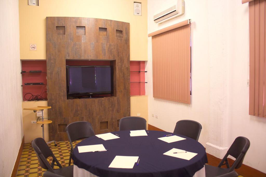 טפצ'ולה Hotel Fenix מראה חיצוני תמונה