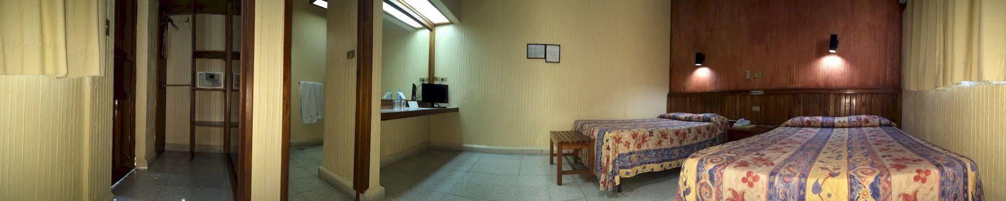 טפצ'ולה Hotel Fenix מראה חיצוני תמונה